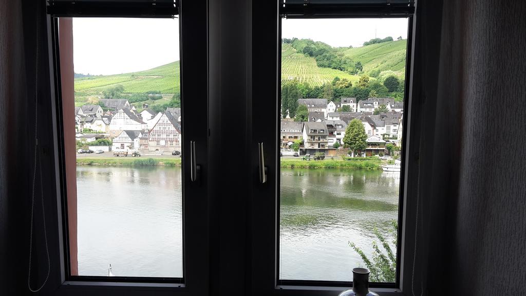 Mosel View Old Town Apartments Zell Zimmer foto
